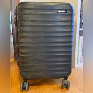 Amazon Basics Black Carry On Luggage 20 Inch